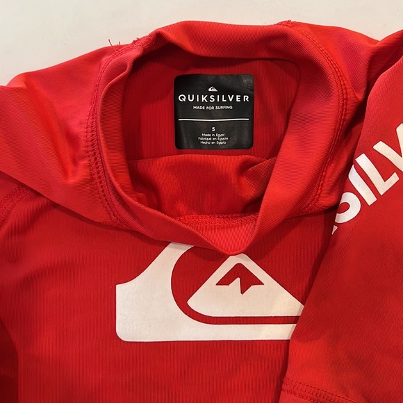 Quicksilver Rashguard - Picture 3 of 3